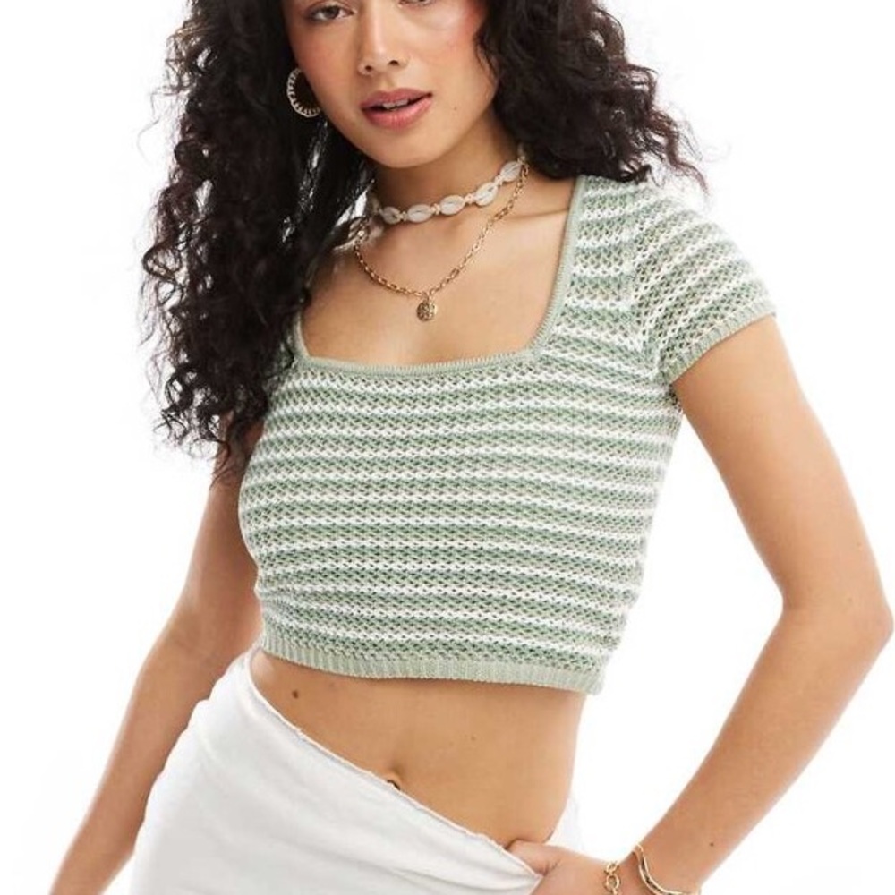 Hollister Green and White Knit Crop Top
